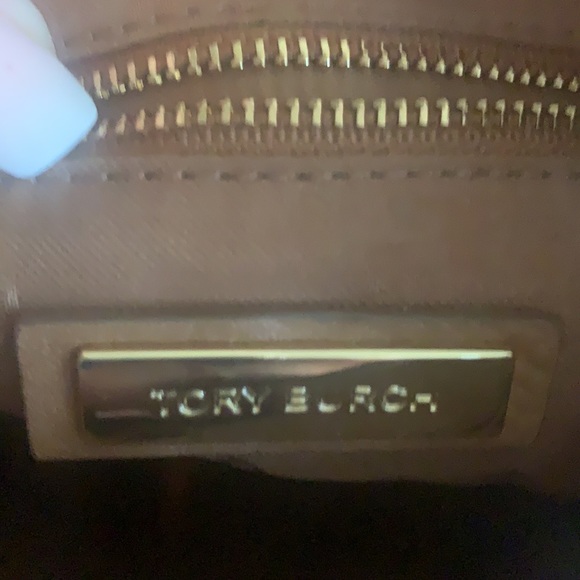 Tory Burch flat neutral versatile purse. Used once. Perfect condition - Picture 11 of 12